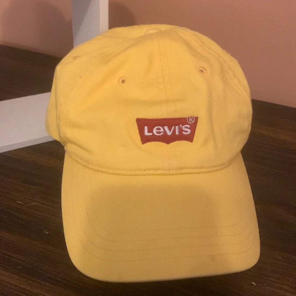 Levi’s hat - Picture 2 of 5